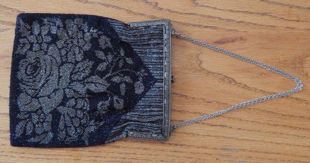 Antique EDWARDIAN / 1920s Glass Beadwork Evening Bag with Black